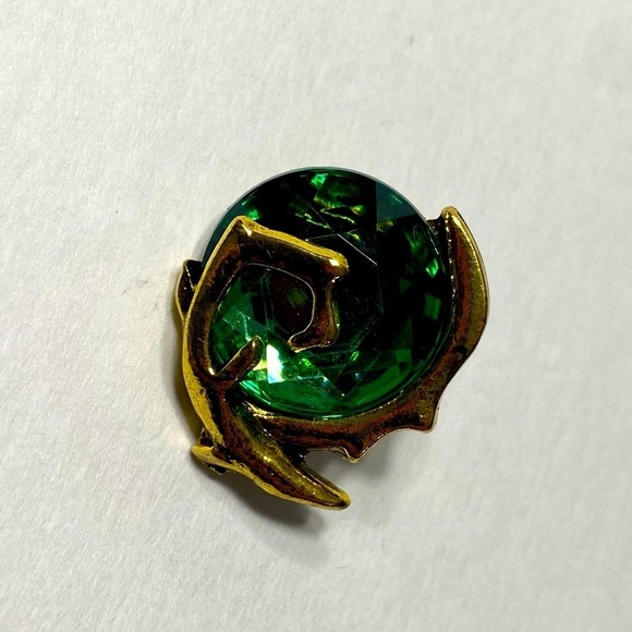 The Legend of Zelda Ocarina of Time - The Spiritual Stone : Kokiri's Emerald Pin - Picture 1 of 6